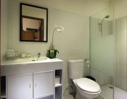 The Banyumas Villa Kamar Photos