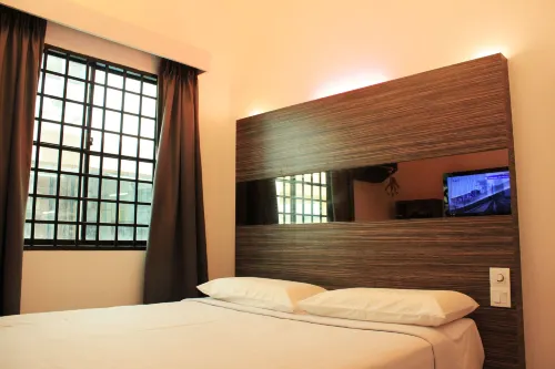 Time Hotel Kamar Photos