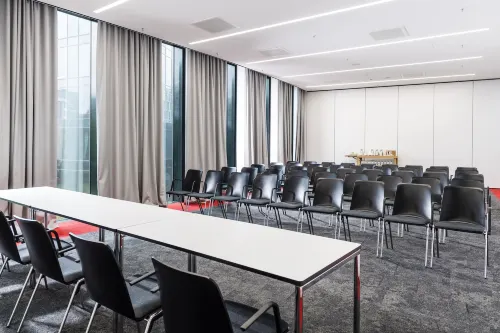 Airport Plaza Hotel Hamburg Business Facilities Photos