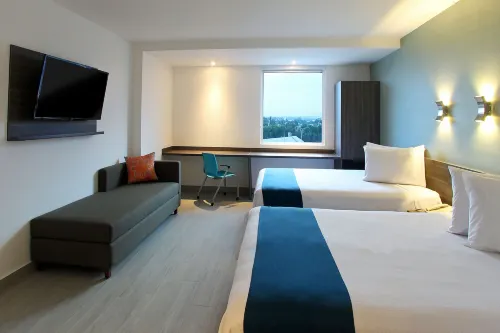 One Cuautitlan Rooms Photos