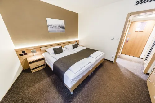 Archibald City Rooms Photos