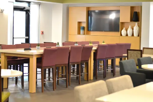 Holiday Inn Express & Suites Miami - Hialeah Dining Photos