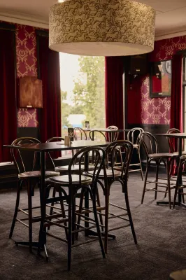 Yarra Valley Grand Hotel Restauration Photos
