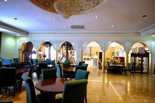 Sharjah International Airport Hotel Dining Photos