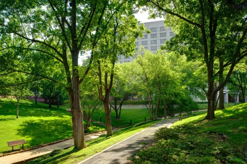 DoubleTree by Hilton Tulsa - Warren Place Near Hotel Photos