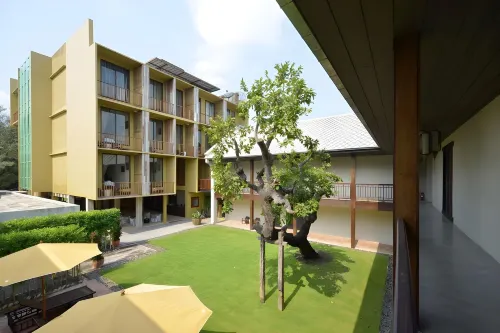 Villa Bangkok Exterior Photos