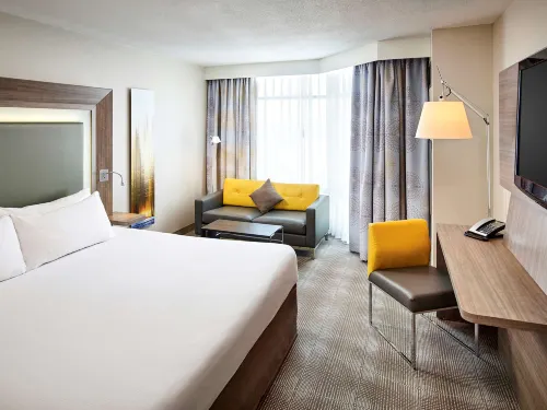 Novotel Toronto North York Rooms Photos