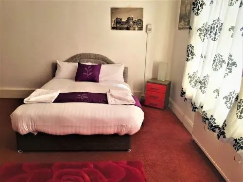 Assheton Hotel Rooms Photos
