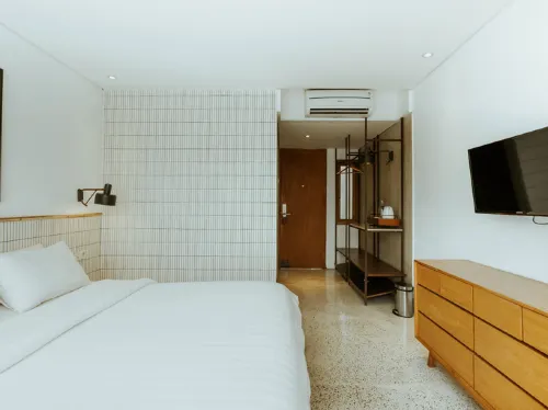 Blackbird Hotel Kamar Photos