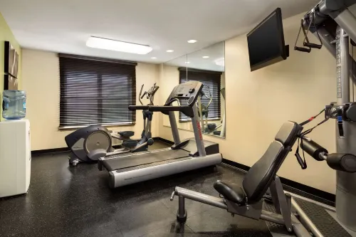 Country Inn & Suites by Radisson, Washington Dulles International Airport, VA Featured Photos