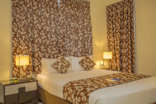Gateway Hotel Rooms Photos