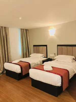 KK Waterfront Hotel Camere Photos