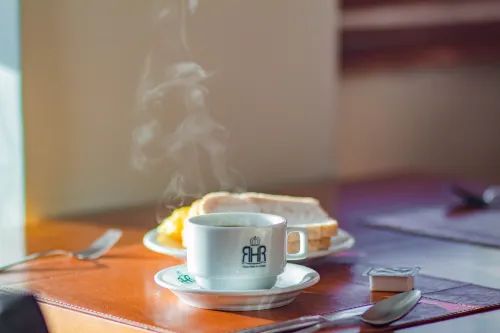 Real Classic Hotel Dining Photos