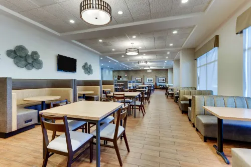 Drury Inn & Suites Orlando Near Universal Orlando Resort Restauration Photos