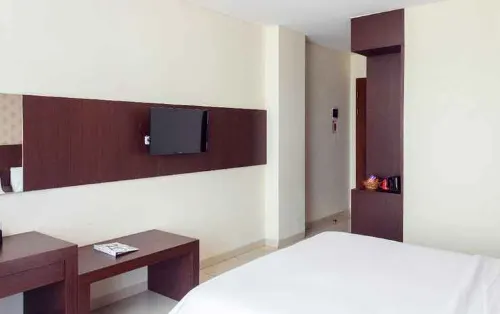 Balcony Hotel Sukabumi Kamar Photos