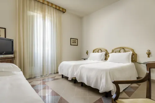 Eurostars Centrale Palace Hotel Photos