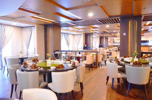 Nagoya Hill Hotel Batam Restauration Photos