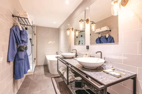 Four Elements Hotel Photos
