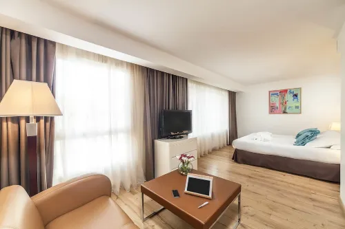 Hôtel Montaigne & Spa Camere Photos