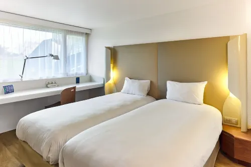Campanile Villennes-Sur-Seine - Poissy - Hôtel rénové en 2024 À ne pas manquer Photos