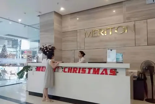 Khách sạn Meriton Khu vực công cộng Photos