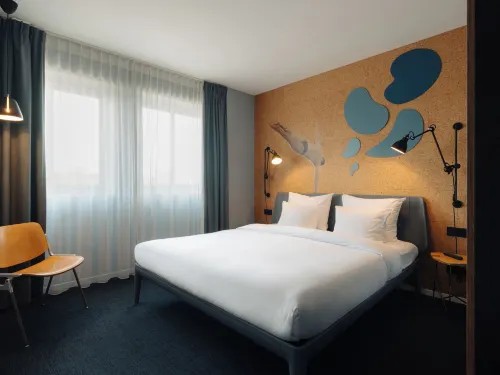 Conscious Hotel the Tire Station Camere Photos