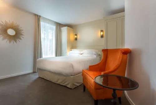 Hotel La Comtesse Tour Eiffel Rooms Photos