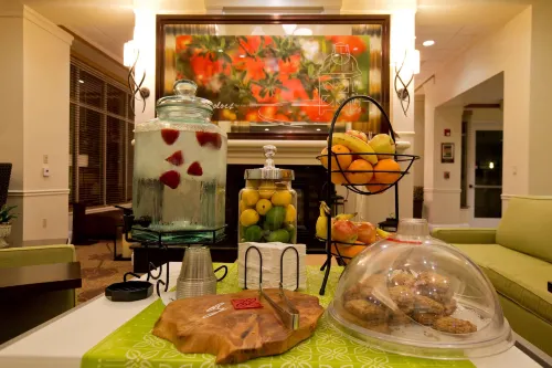 Hilton Garden Inn Oxnard/Camarillo Dining Photos