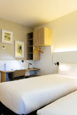 ibis Styles Nieuwpoort Zimmer Photos