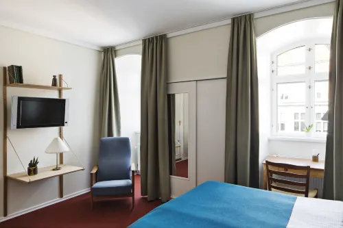 Hotel Alexandra Rooms Photos