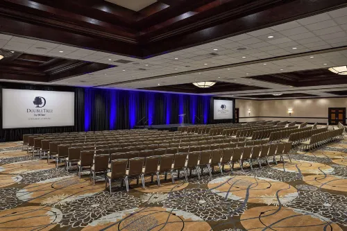 DoubleTree by Hilton Ontario Airport Espaces Affaires Photos