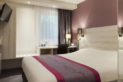 Kyriad Lille Est Villeneuve d'Ascq Chambres Photos