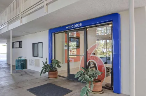 Motel 6 Palm Springs, CA - East - Palm Canyon Circondario Photos