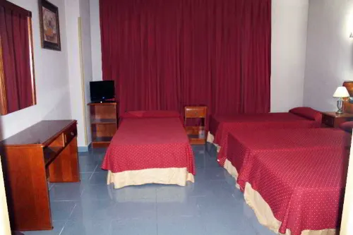 Hotel Valdemoro Rooms Photos