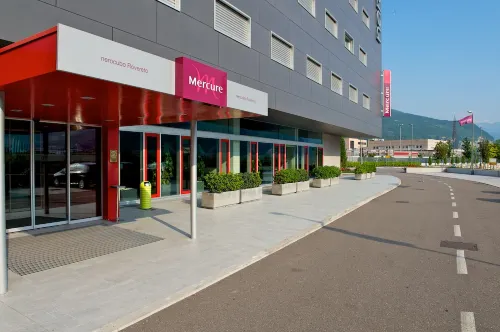 Mercure Nerocubo Rovereto Exterior Photos