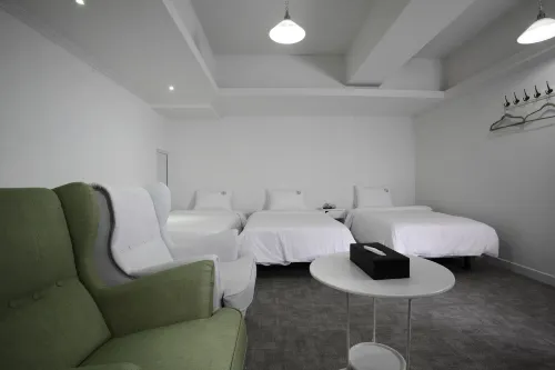 Hillside Hotel Zimmer Photos