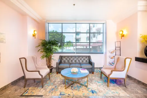 Days Inn by Wyndham Santa Monica Public Areas Photos
