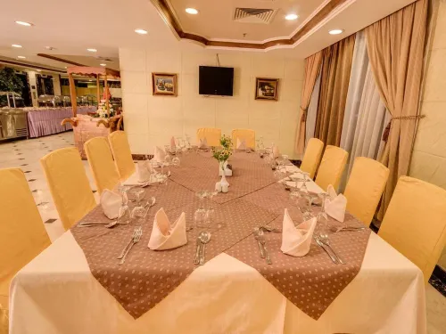 Emaar Elite Al Madina Hotel Питание Photos