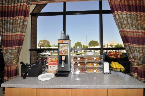 Best Western Norwalk Inn Mahlzeiten Photos