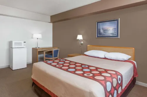 Super 8 by Wyndham Medicine Hat AB Chambres Photos