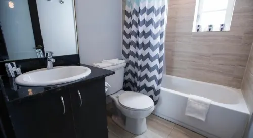 Lincoln Arms Suites Rum Photos
