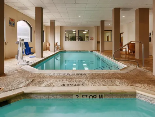 SureStay Plus Hotel by Best Western Houston Medical Center Relaksasi & Rekreasi Photos