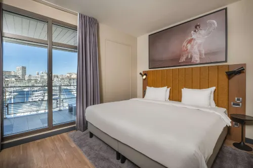 Radisson Blu Hotel, Marseille Vieux Port Zimmer Photos