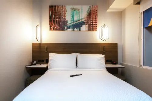 Holiday Inn Express New Rochelle Rooms Photos