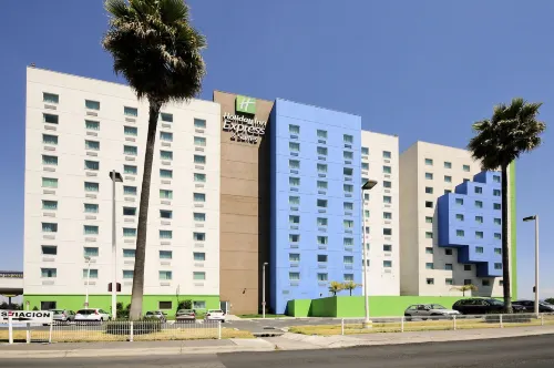 Holiday Inn Express & Suites Toluca Zona Aeropuerto Esterni Photos