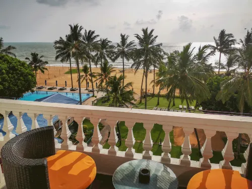 Camelot Beach Hotel Camere Photos