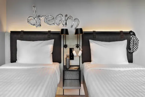 Moxy Lille City Phòng Photos