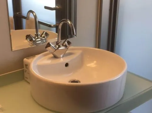 Urbain Hiroshima Executive Kamar Photos