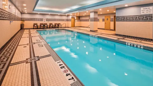 Best Western Premier Toronto Airport Carlingview Hotel Relaksasi & Rekreasi Photos