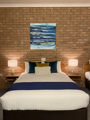 Coastal Waters Motor Inn Photos